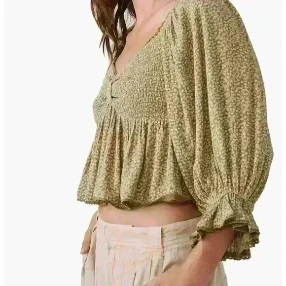 NWT FREE PEOPLE Brittnee Print Smocked Peplum Top Size S - Picture 3 of 6